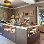 Lis Hotel