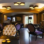 Lis Hotel