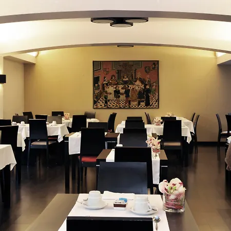Lis Hotel 4*
