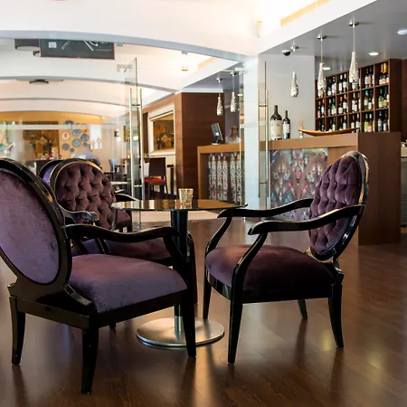 Lis Hotel 4*