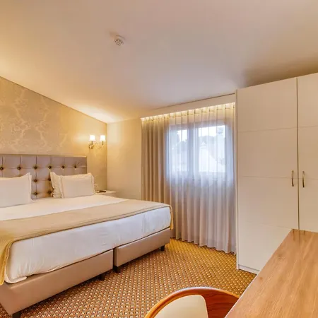 Lis Hotel Batalha