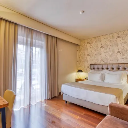 Lis Hotel 4*