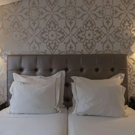 Otel Lis Batalha
